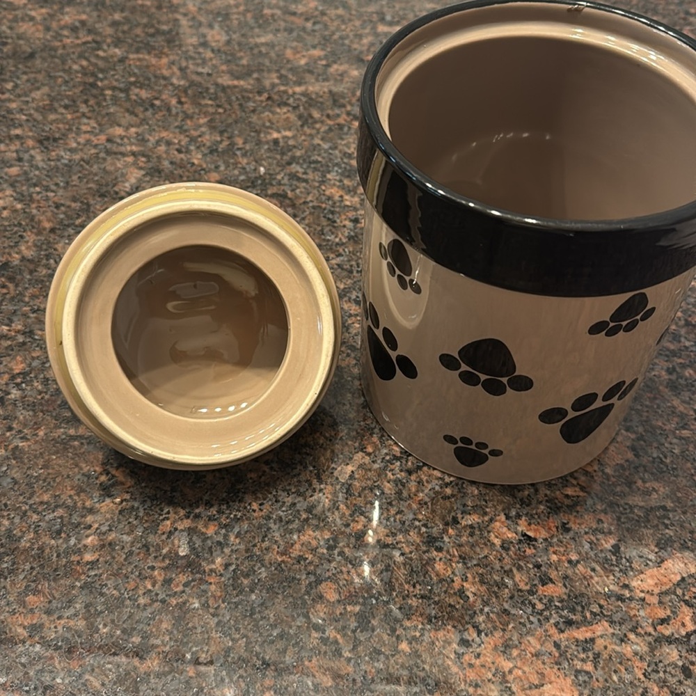 Porcelain dog treat jar - Picture 7 of 12